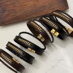 دستبند چرم کارتی