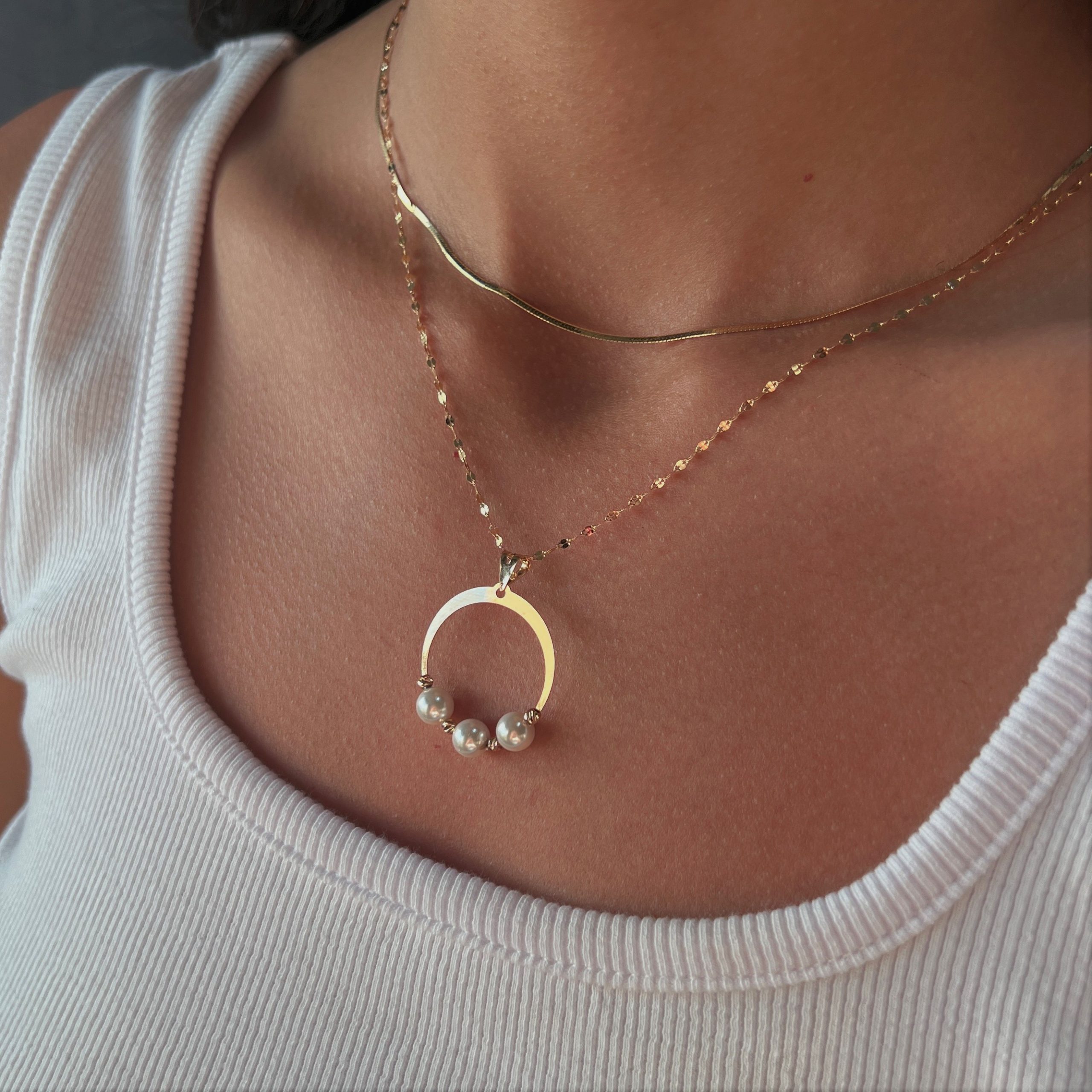 IMG_5650 پلاک طلا مروارید البرنادو دایره - Image 1