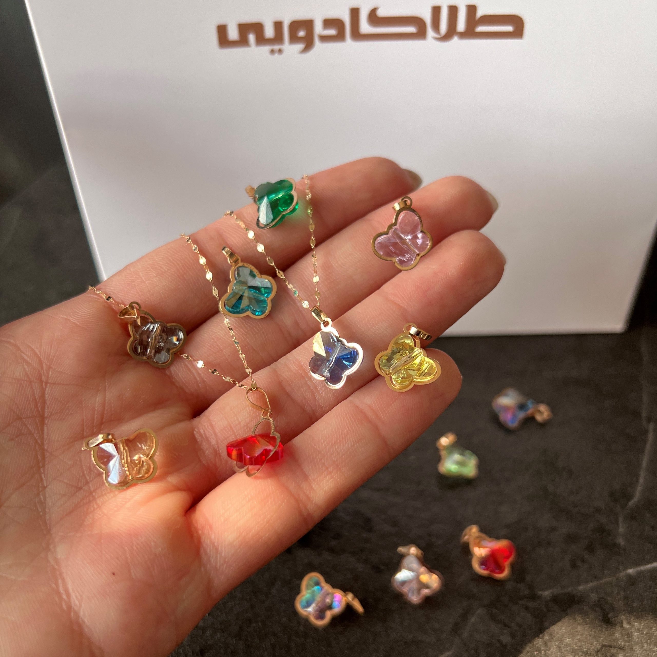 IMG_8036 گردنبند سواروسکی پروانه کادویی - Image 1