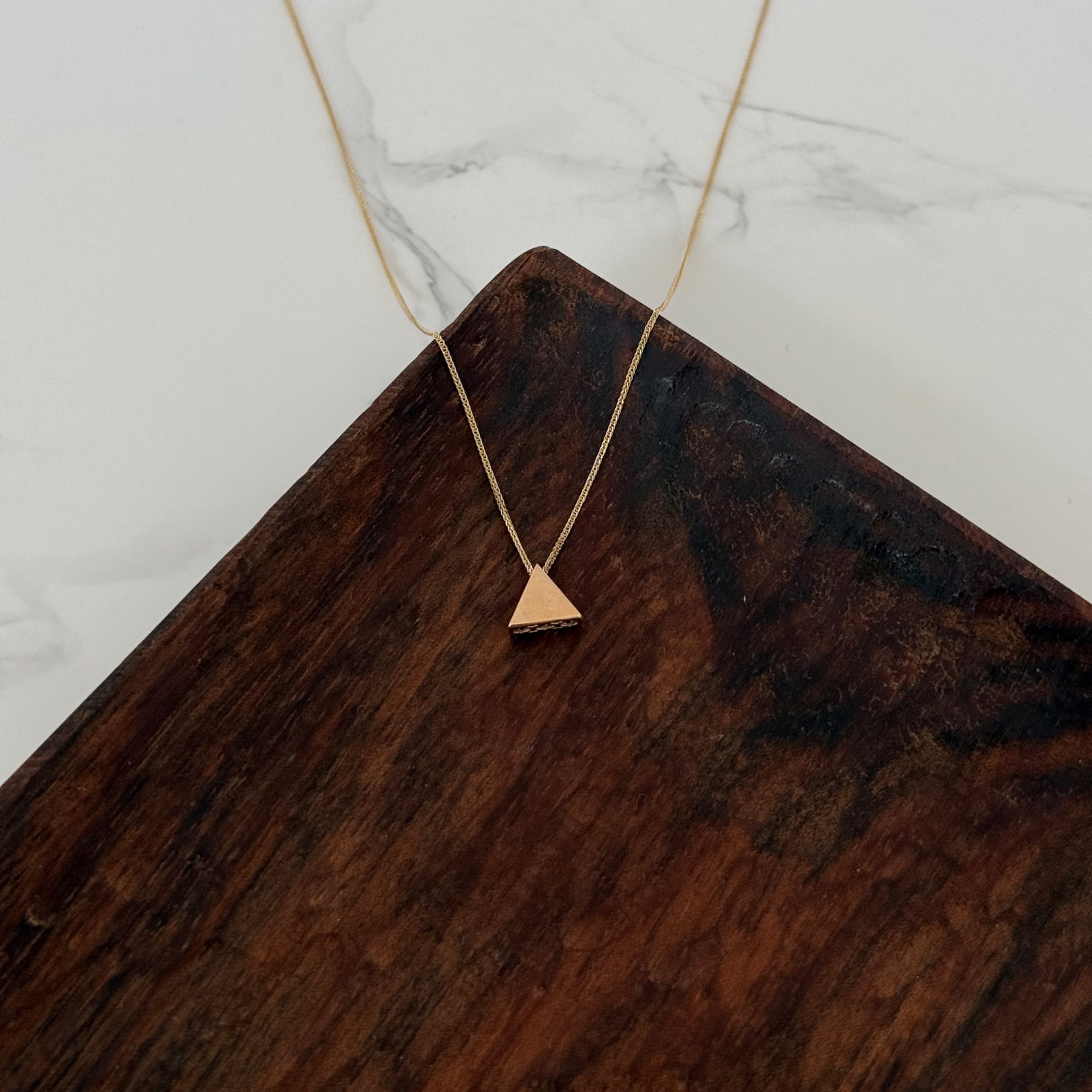 IMG_4041 گردنبند سه بعدی مثلث کد 52 - Image 1