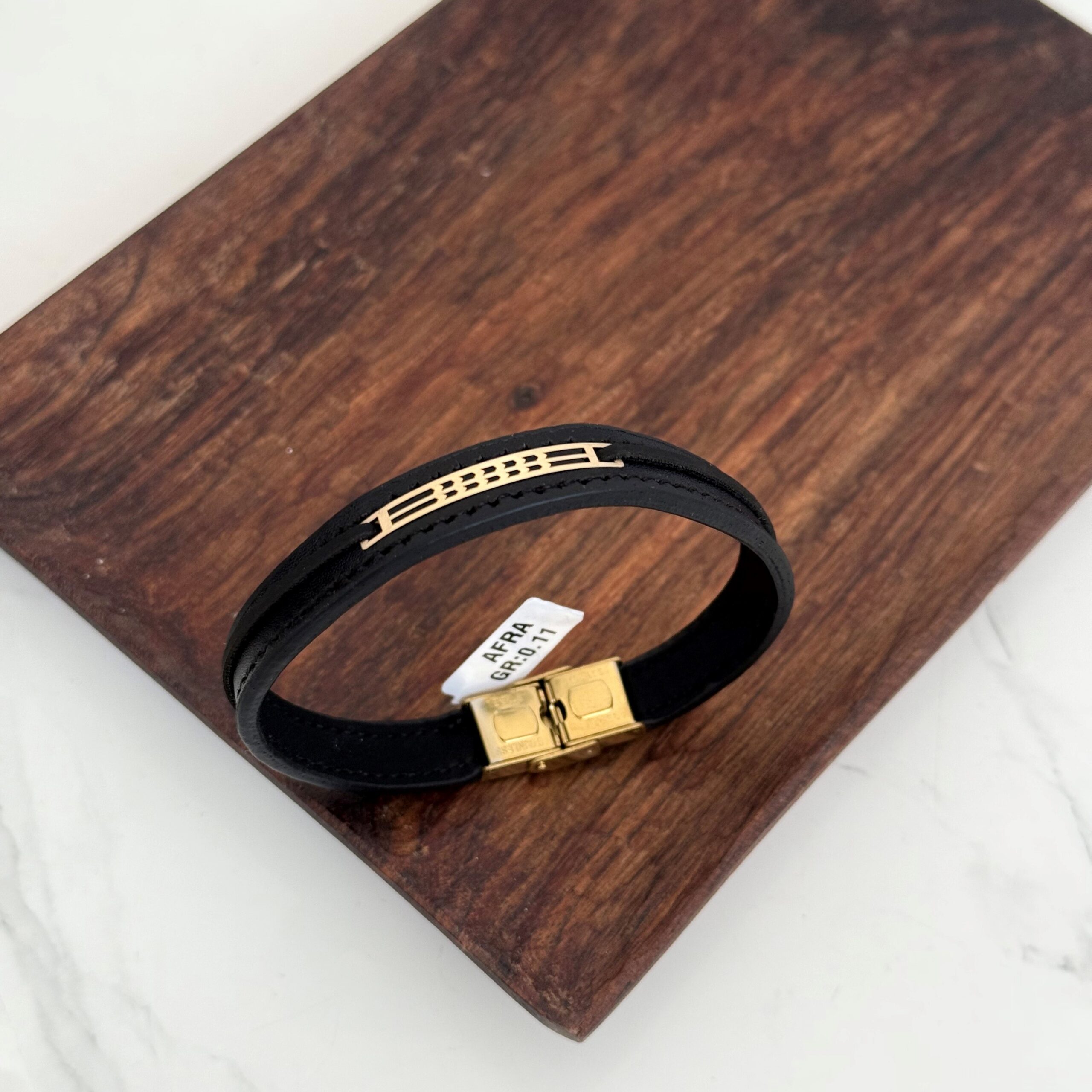 IMG_4253 دستبند چرم و طلا کد 2075 - Image 1