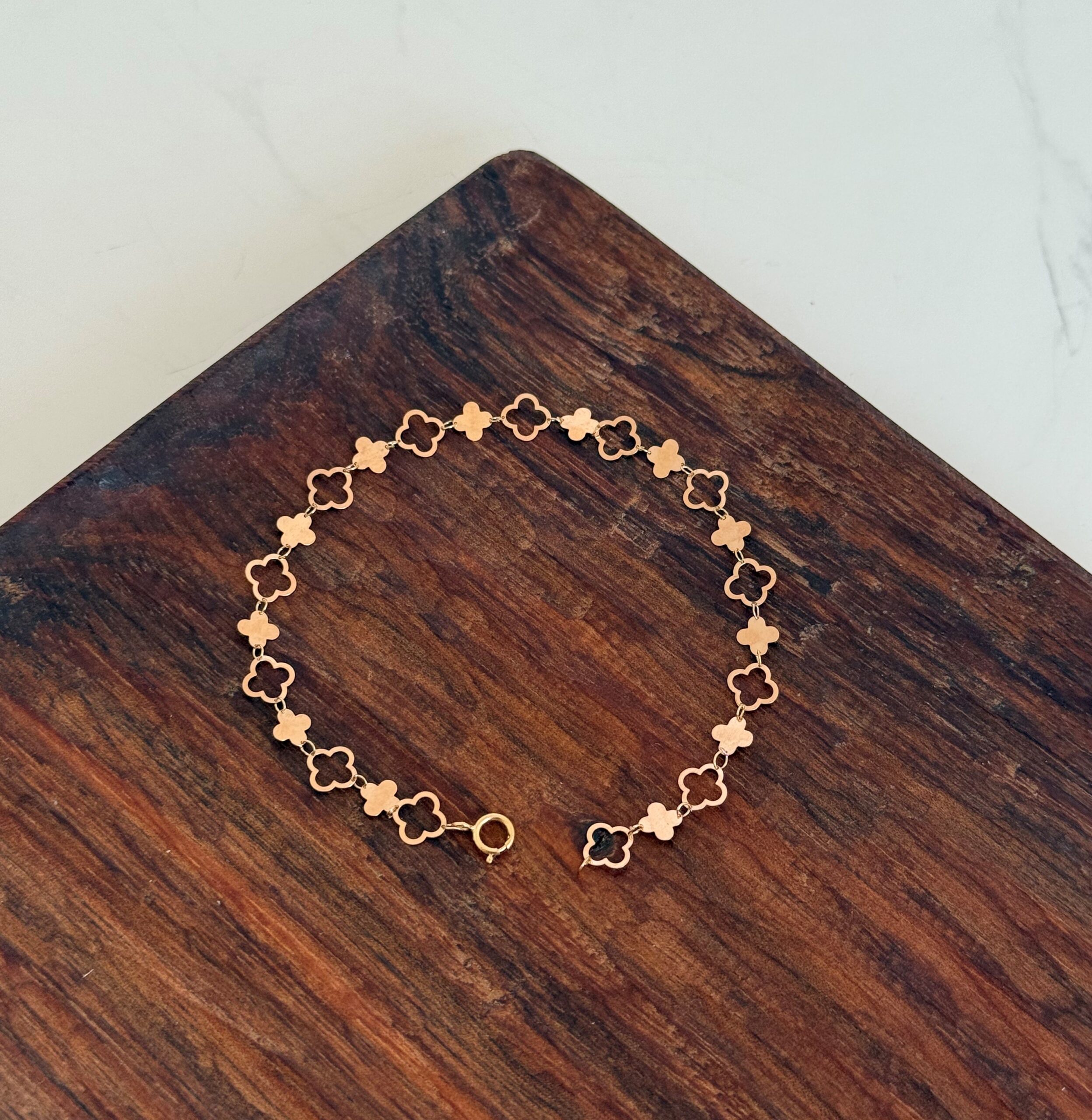 IMG_6255 دستبند آیینه ای لوکس گل کد 700 - Image 1