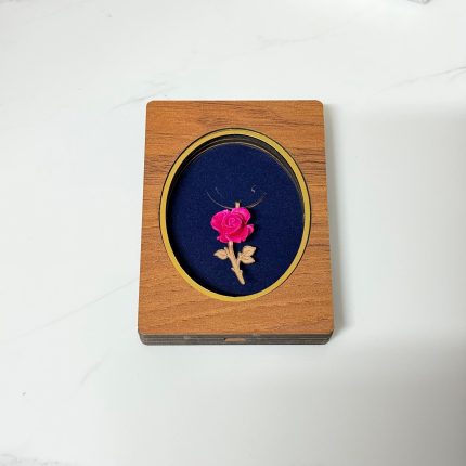 پلاک گل رز سرخابی