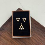 نیمست طلا مثلث مرواریدی