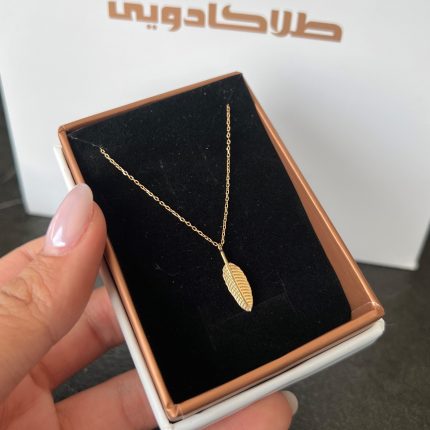 گردنبند پر