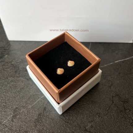 گوشواره میخی صدف سه بعدی
