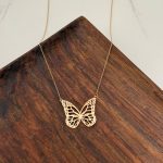 گردنبند پروانه