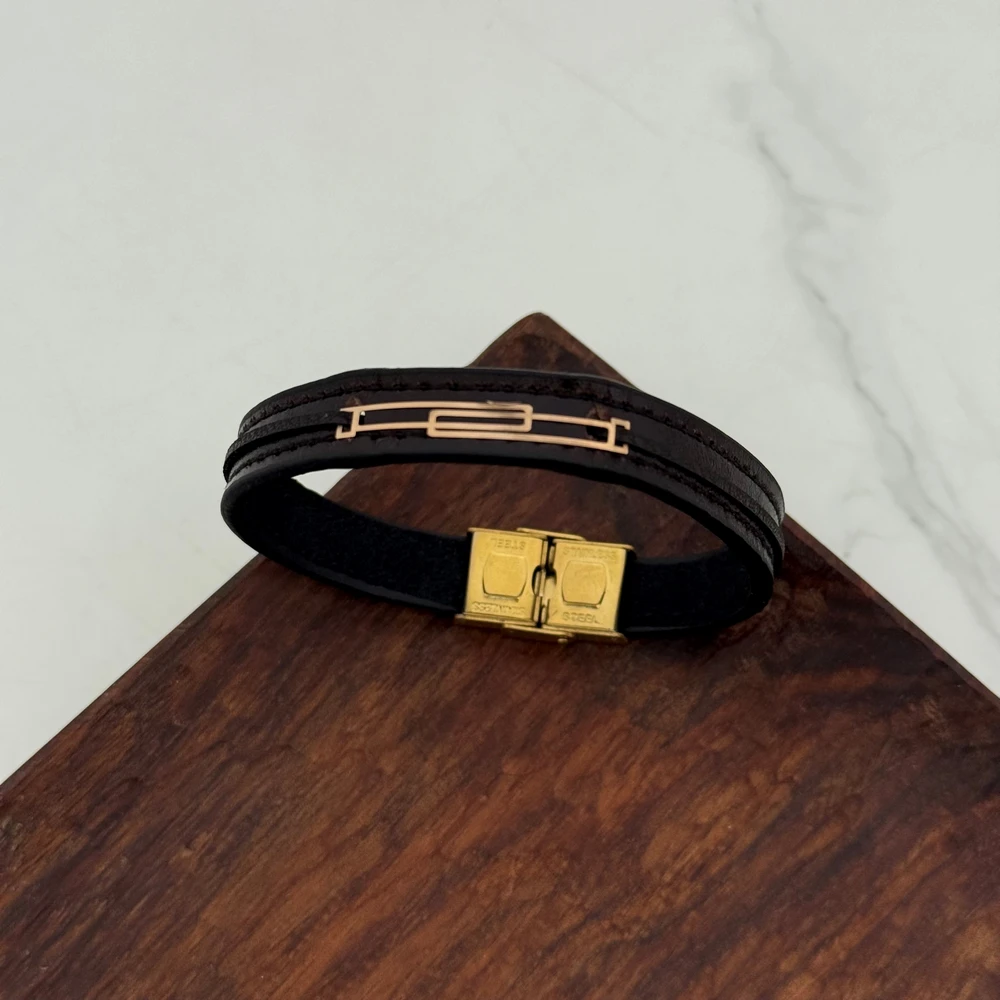 IMG_2990 (Copy) دستبند چرم و طلا کد 4018 - Image 1