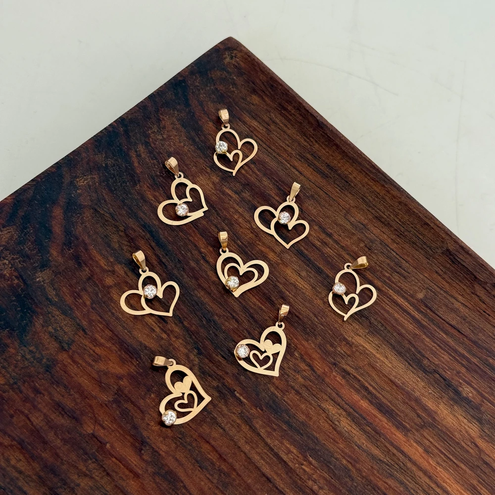 IMG_3838 (Copy) پلاک طلا دو قلب تک نگین - Image 1