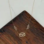 گردنبند طلا لوتوس