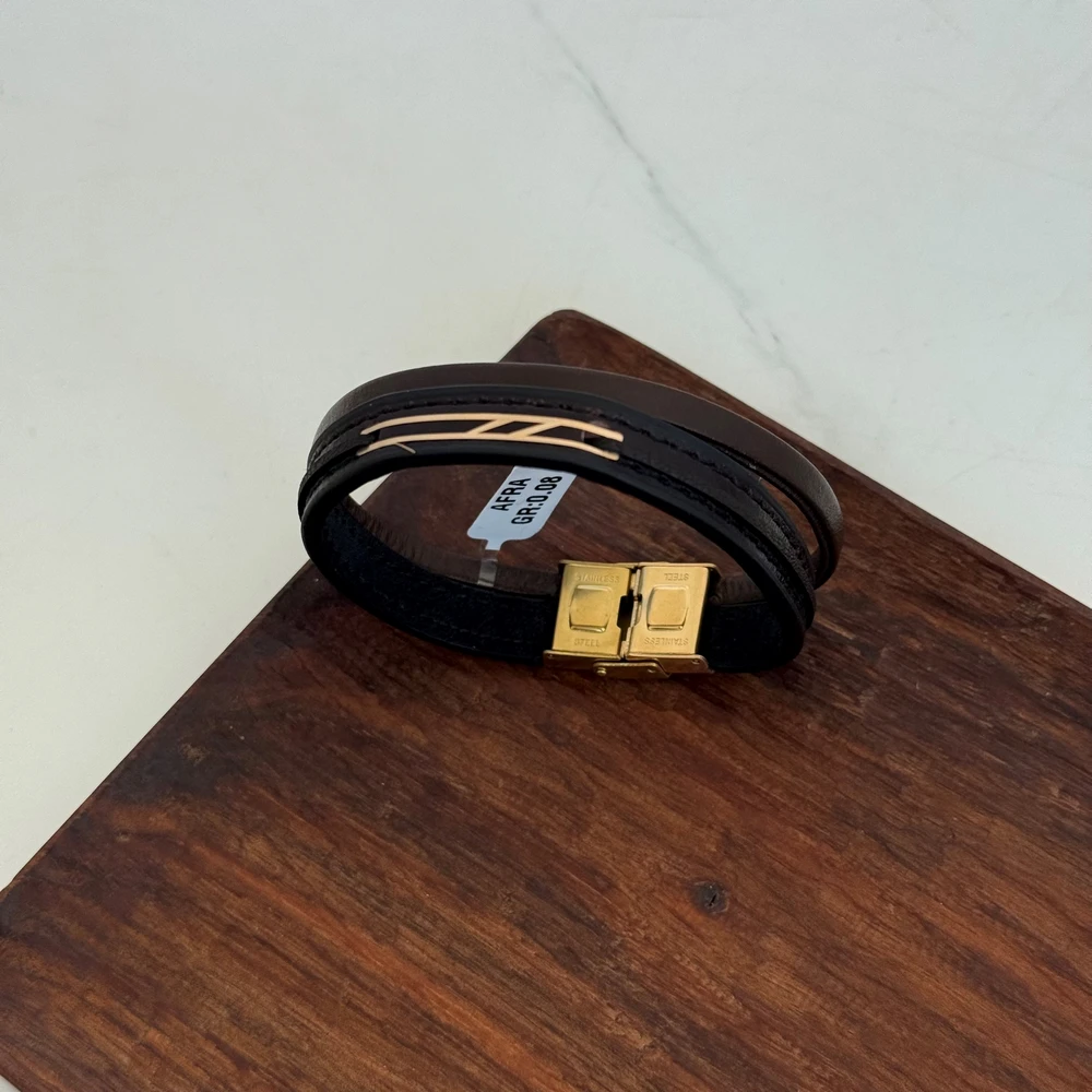 IMG_5242 (Copy) دستبند چرم و طلا کد 4037 - Image 1